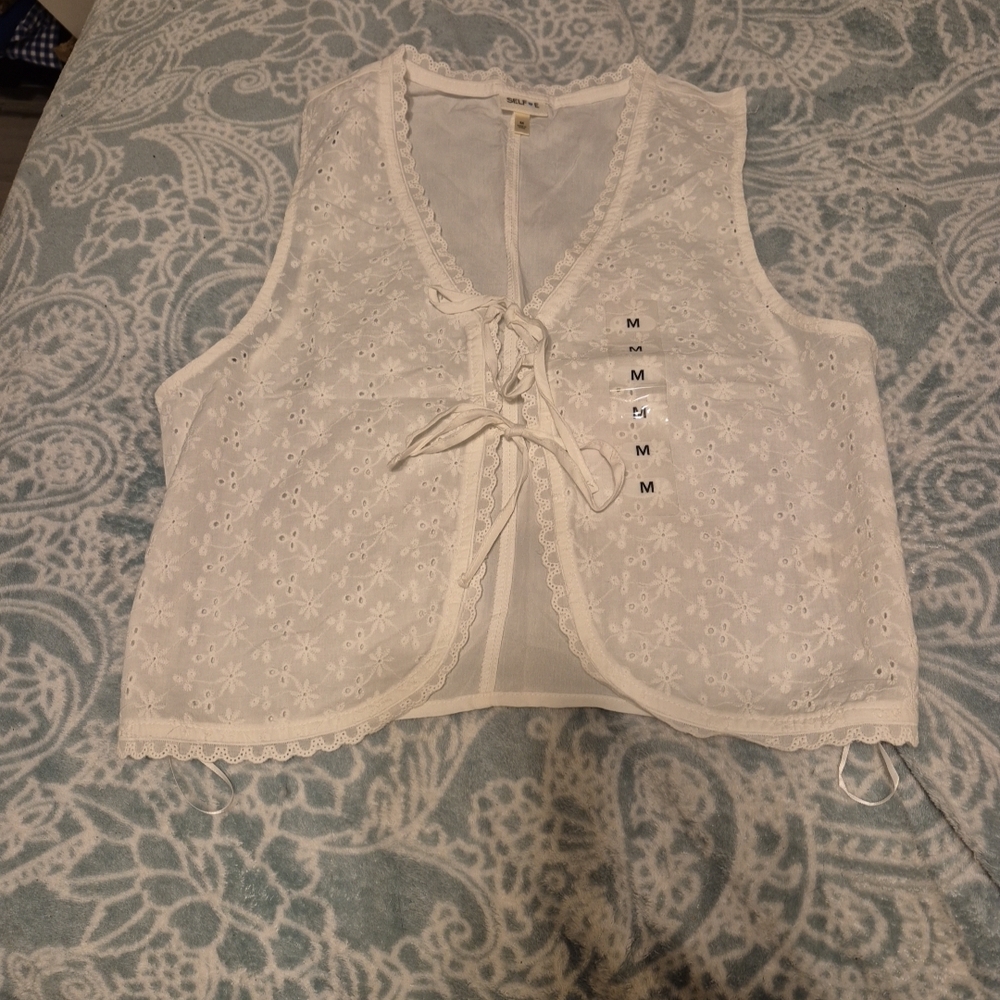 White Eyelet Tie-Front Camisole Vest - Picture 2 of 6